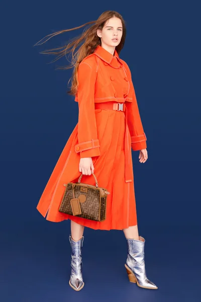 Look 32